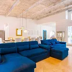 Luxury Bryon Pool