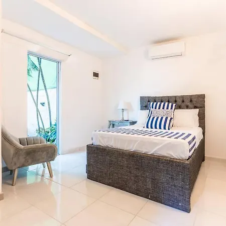 Сasa de vacaciones Luxury Bryon Pool *