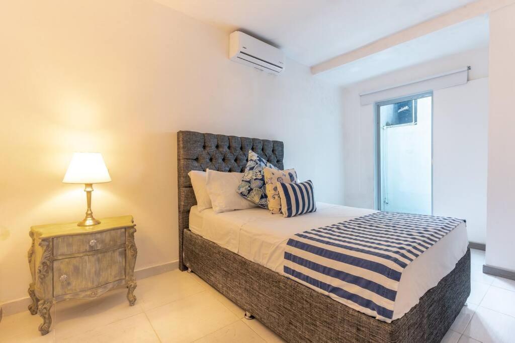 Luxury Bryon Pool Cartagena